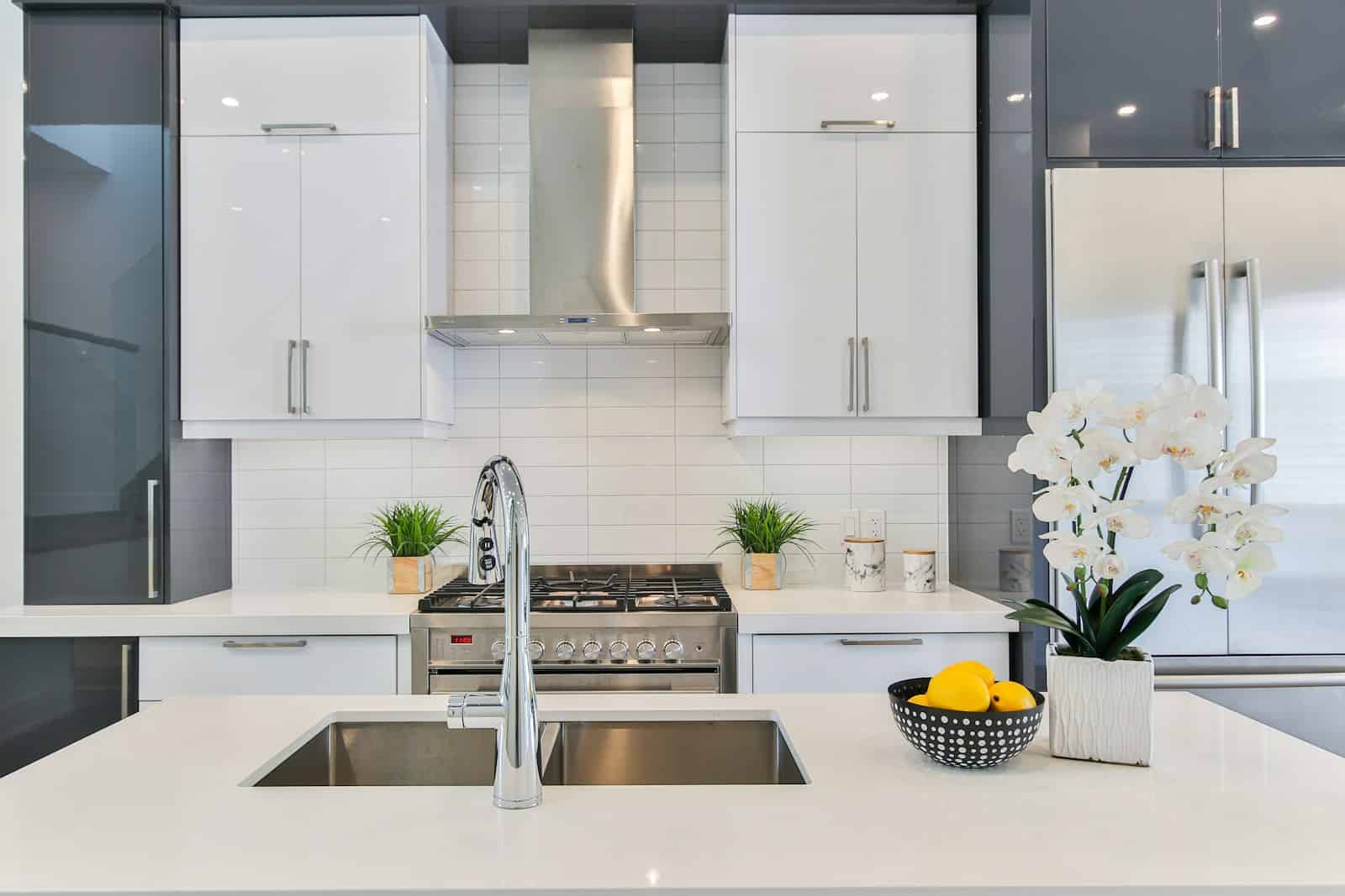 Sparkling Clean Airbnb Kitchen